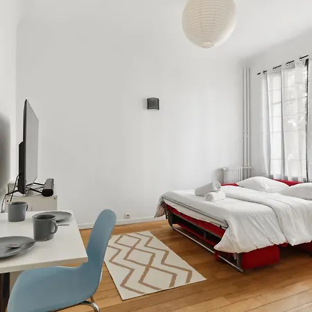 Chic And Comfortable Studio Near Paris 아파트 불로니으 빌렁꾸흐
