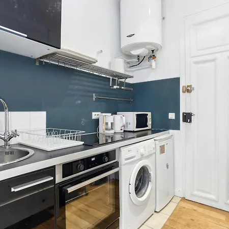 Chic And Comfortable Studio Near Paris * 불로니으 빌렁꾸흐